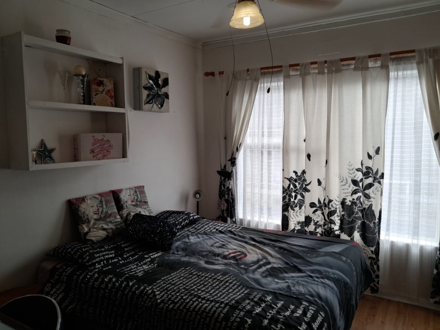 4 Bedroom Property for Sale in Naudeville Free State